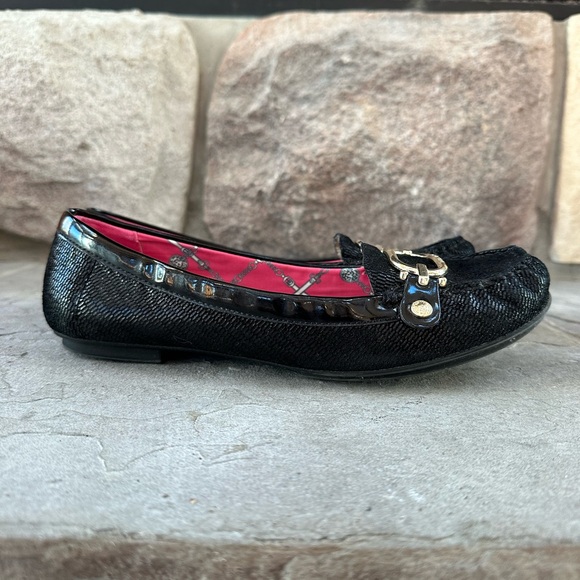 Anne Klein black loafers with silver hardware. Sz 8, EUC - Picture 3 of 4